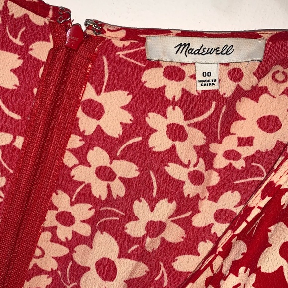 Madewell Wrap-Front Romper in Mini Daisy - Picture 4 of 5